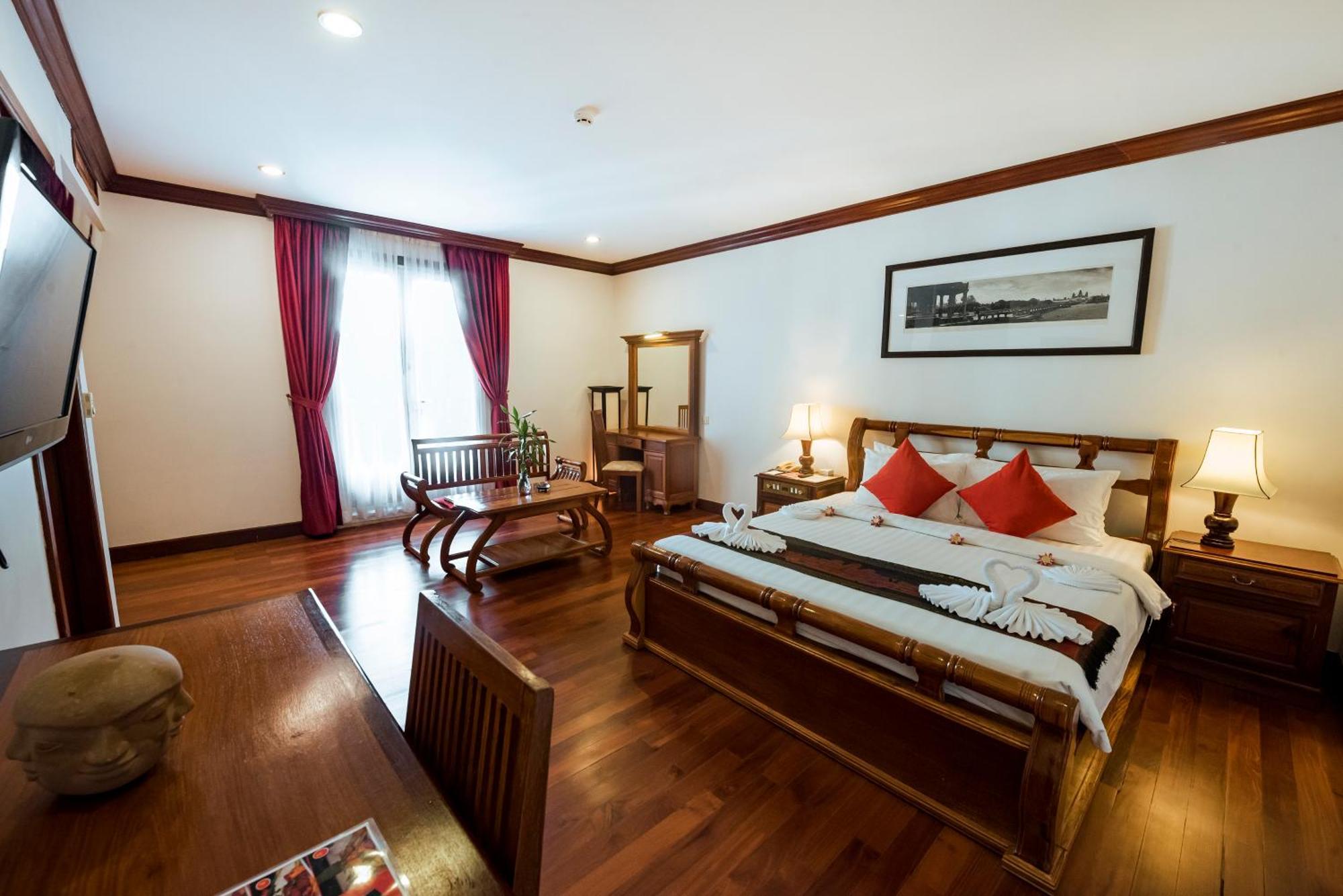 The Suite By Royal Crown Hotel Siem Reap Ngoại thất bức ảnh