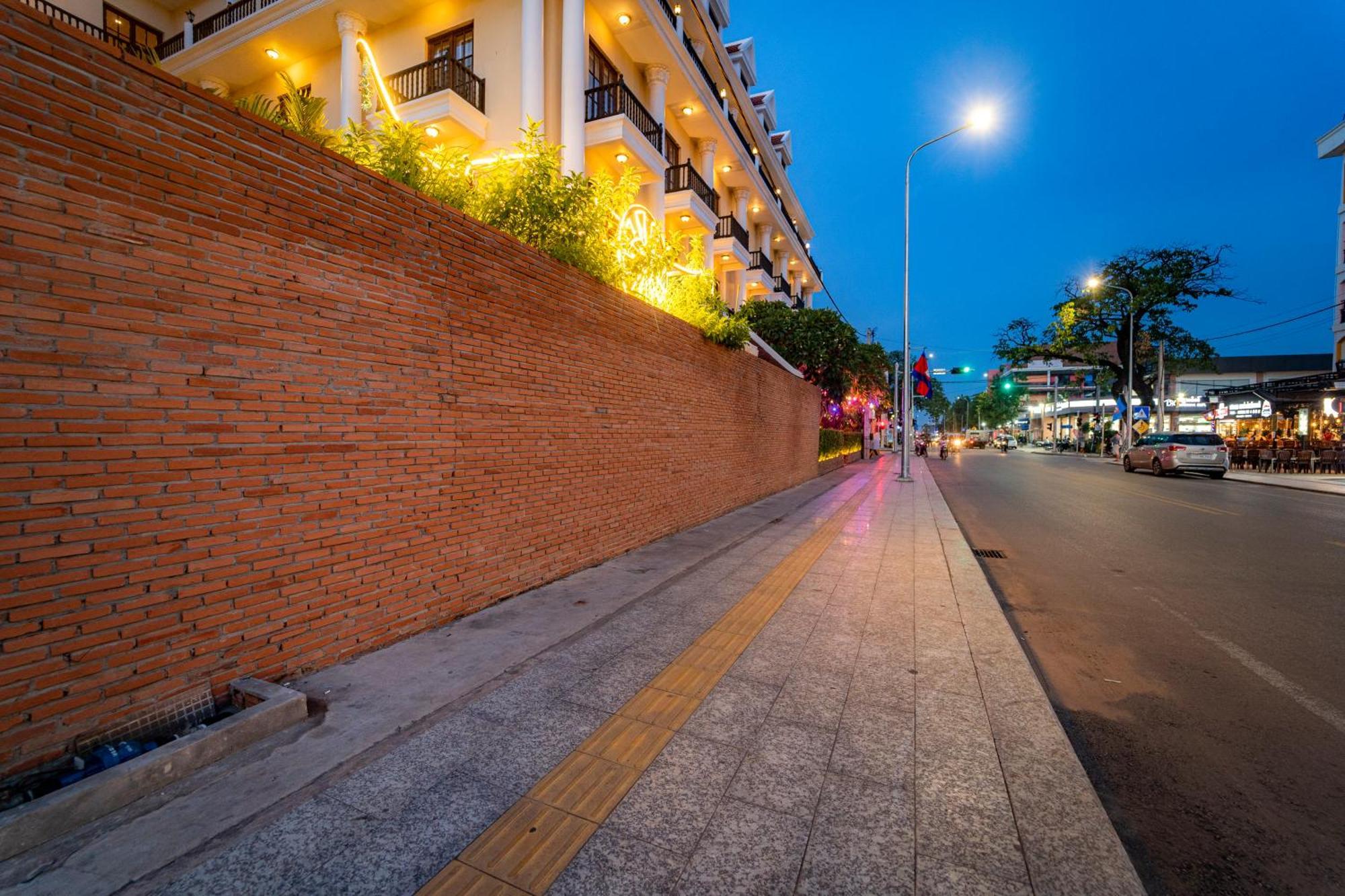 The Suite By Royal Crown Hotel Siem Reap Ngoại thất bức ảnh