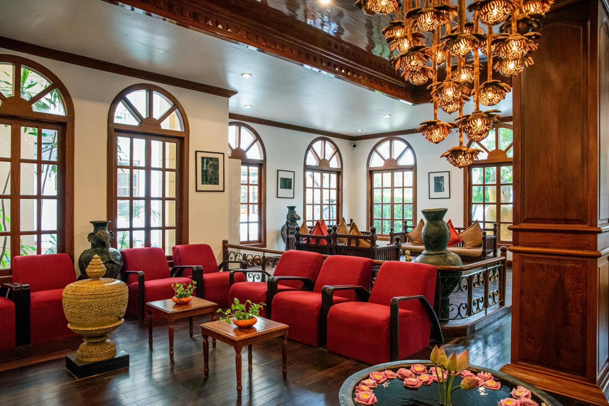 The Suite By Royal Crown Hotel Siem Reap Ngoại thất bức ảnh