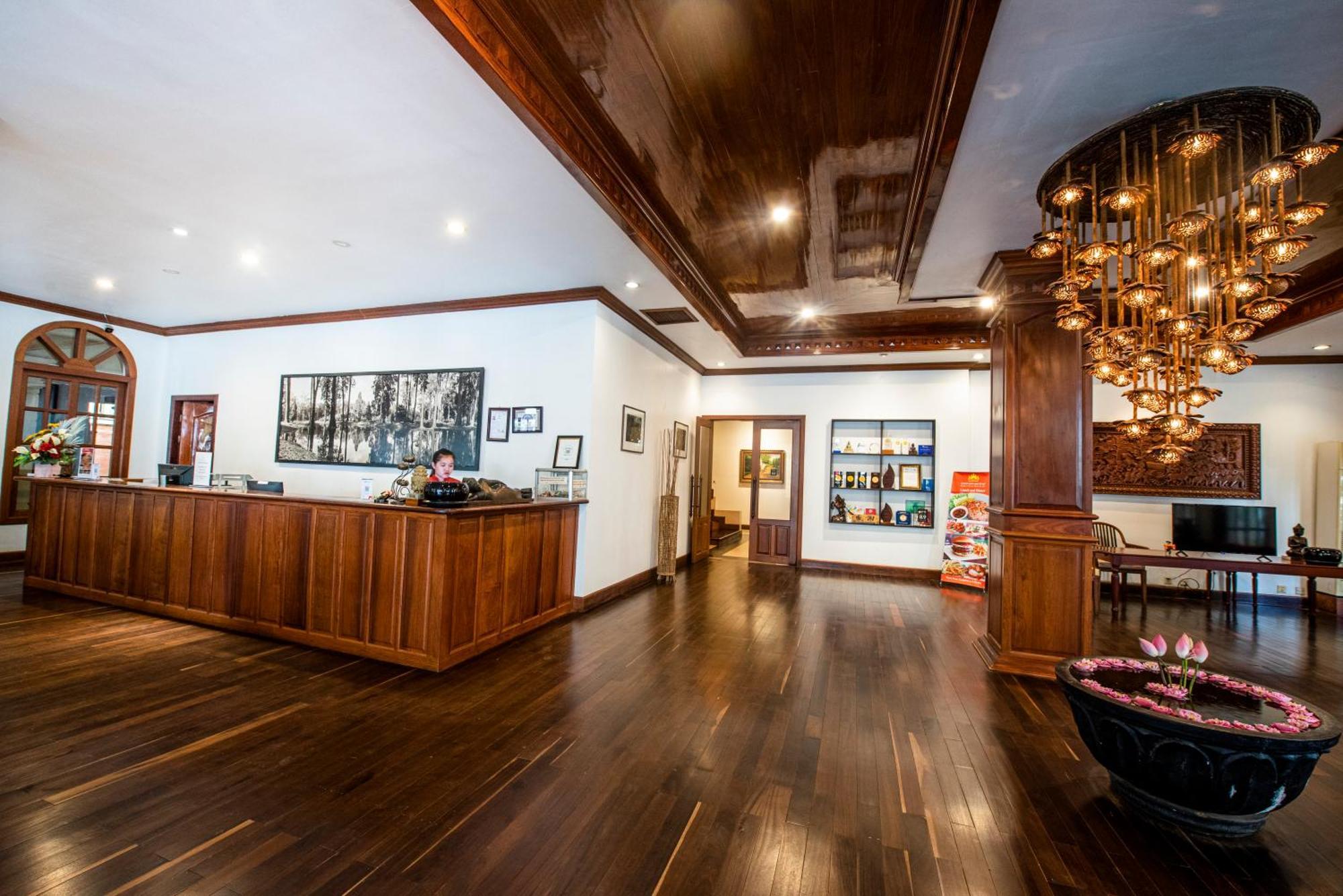 The Suite By Royal Crown Hotel Siem Reap Ngoại thất bức ảnh