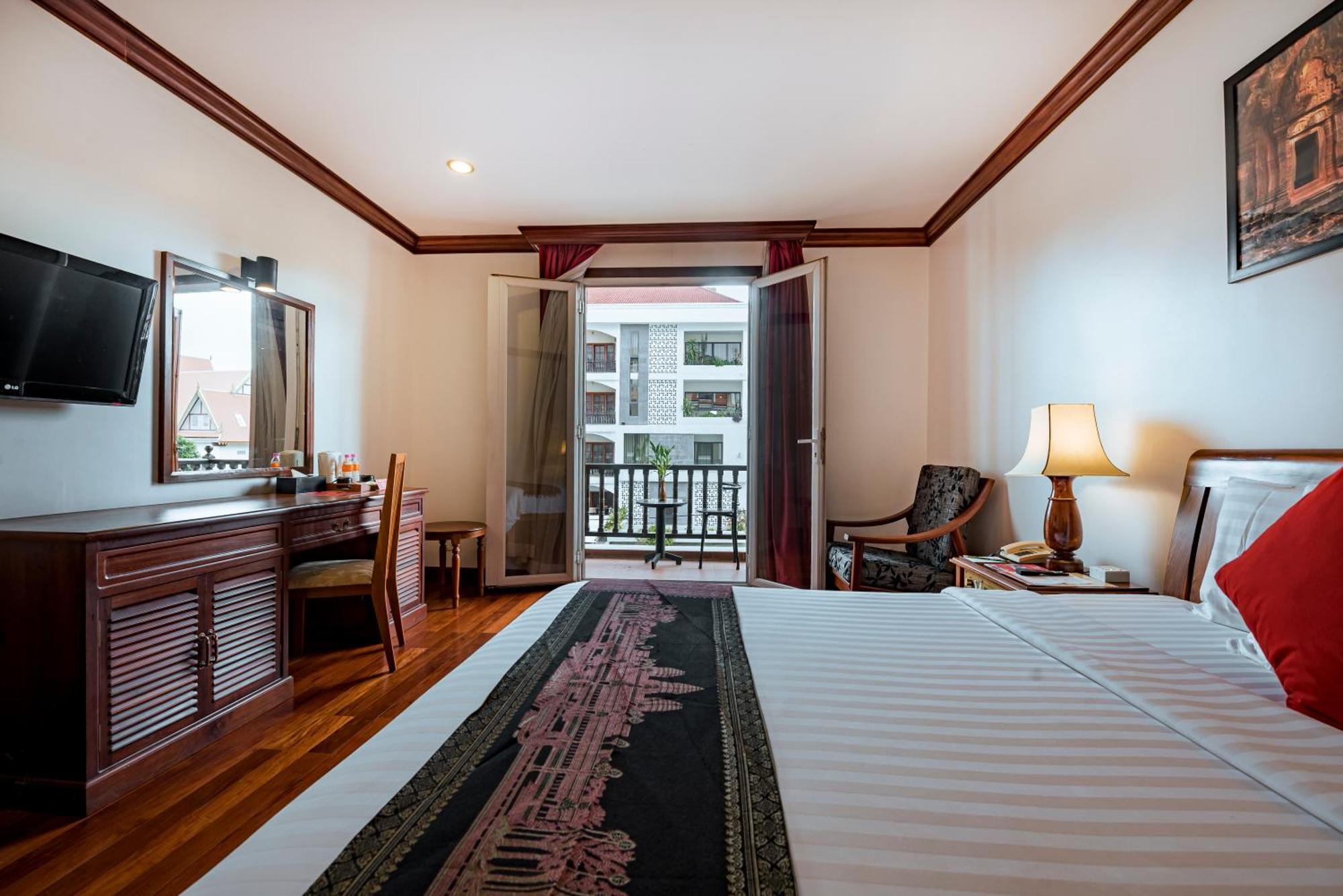 The Suite By Royal Crown Hotel Siem Reap Ngoại thất bức ảnh