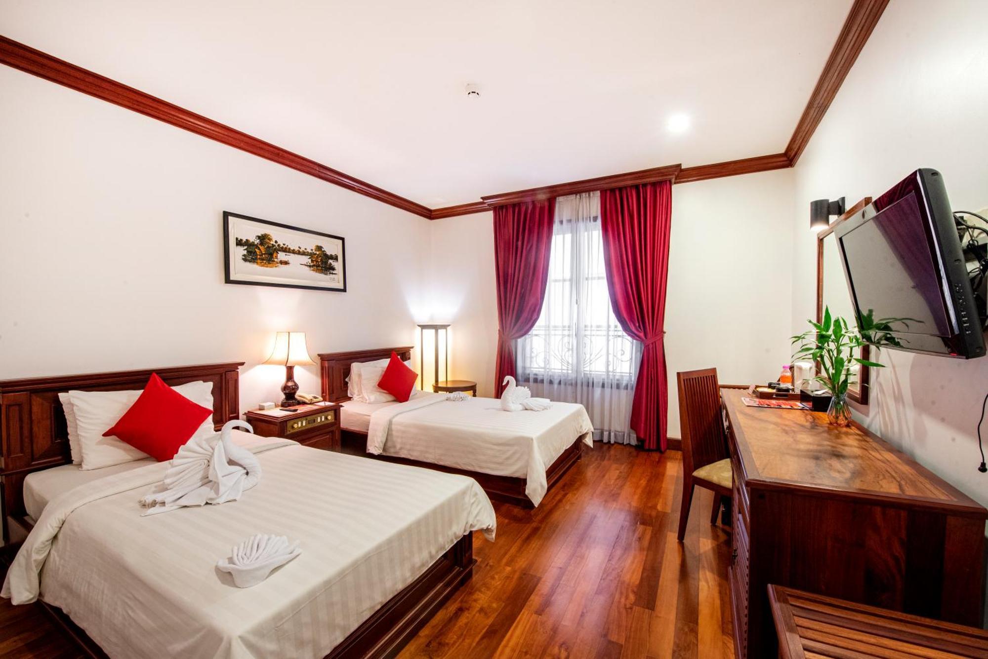 The Suite By Royal Crown Hotel Siem Reap Ngoại thất bức ảnh