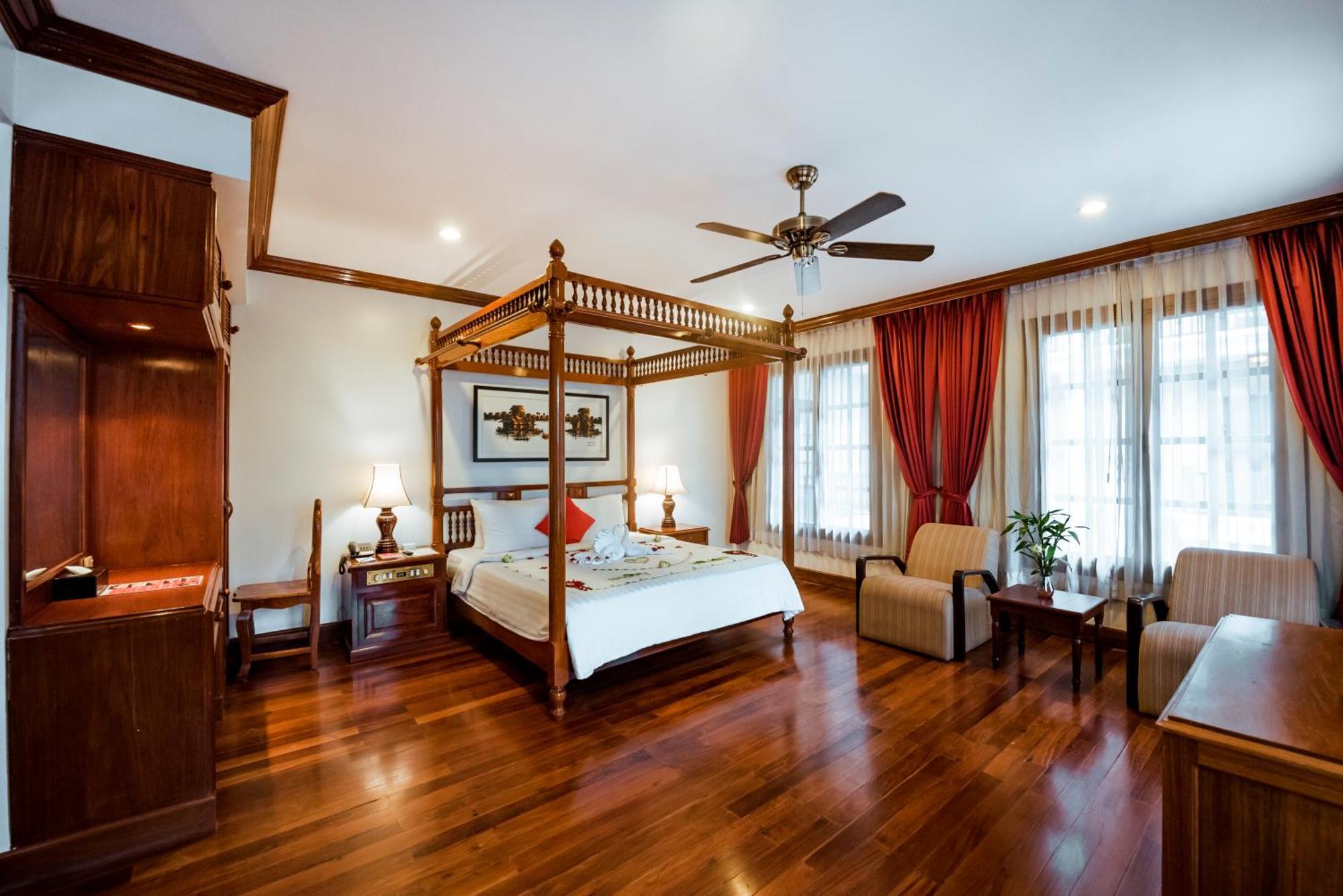 The Suite By Royal Crown Hotel Siem Reap Ngoại thất bức ảnh