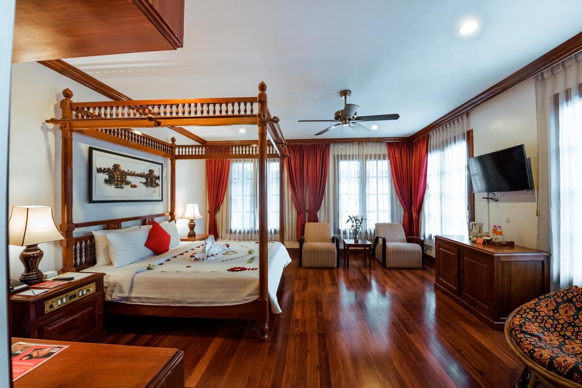 The Suite By Royal Crown Hotel Siem Reap Ngoại thất bức ảnh