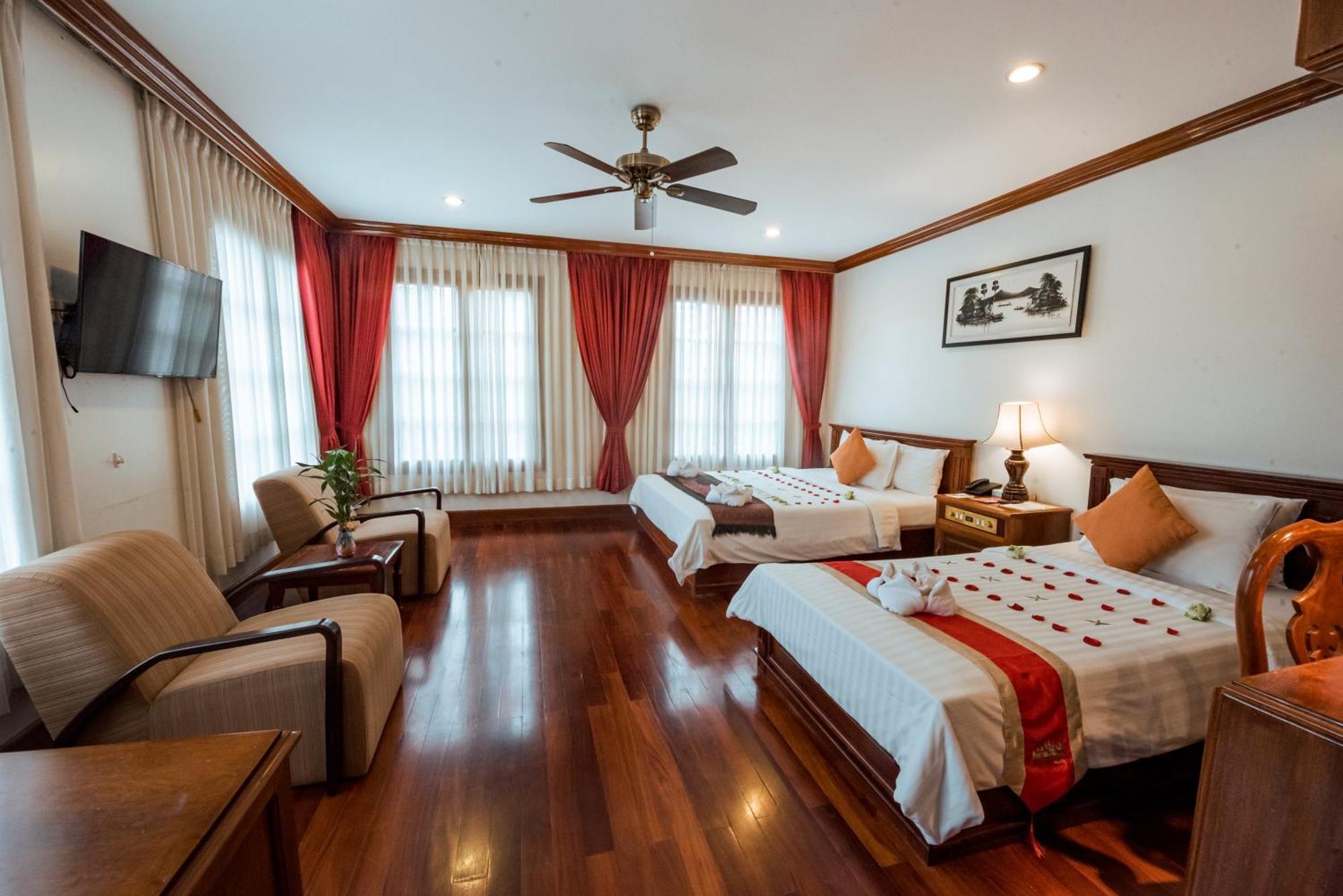 The Suite By Royal Crown Hotel Siem Reap Ngoại thất bức ảnh