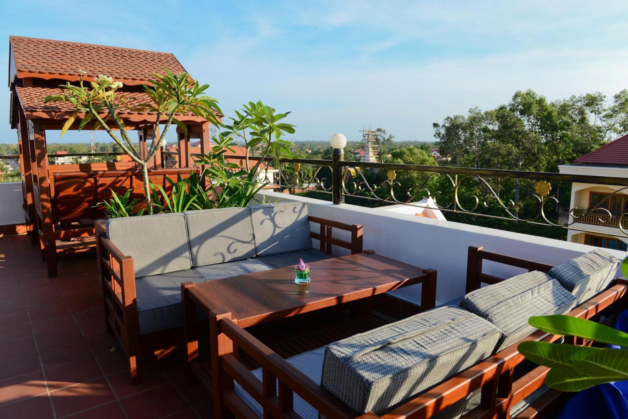 The Suite By Royal Crown Hotel Siem Reap Ngoại thất bức ảnh