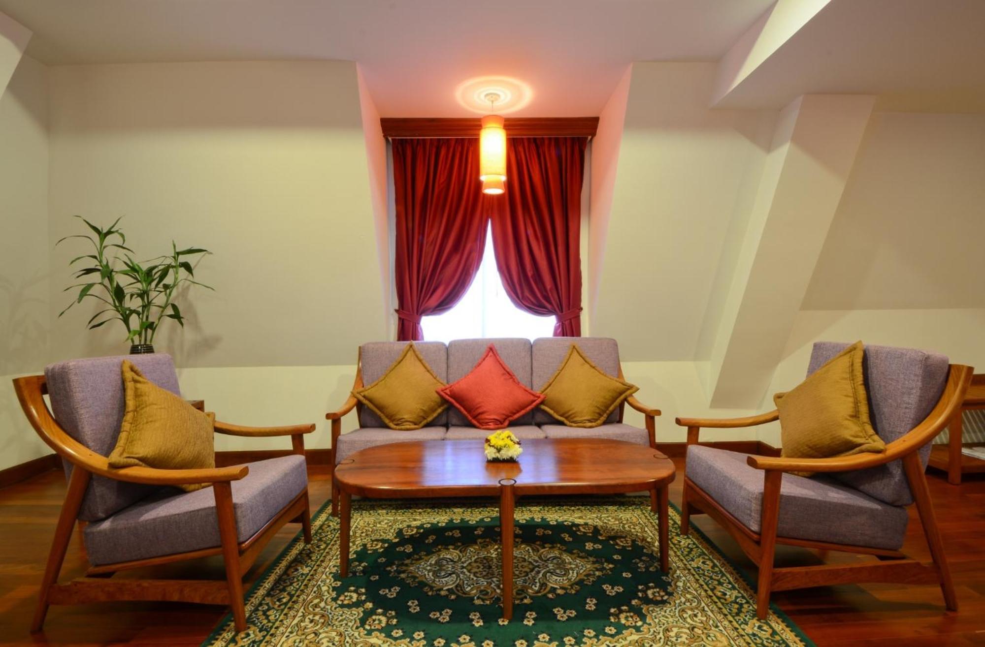 The Suite By Royal Crown Hotel Siem Reap Ngoại thất bức ảnh